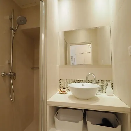 Louvre Opera Design Chicsuites Apartment