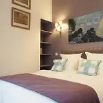 Louvre Opera Design Chicsuites