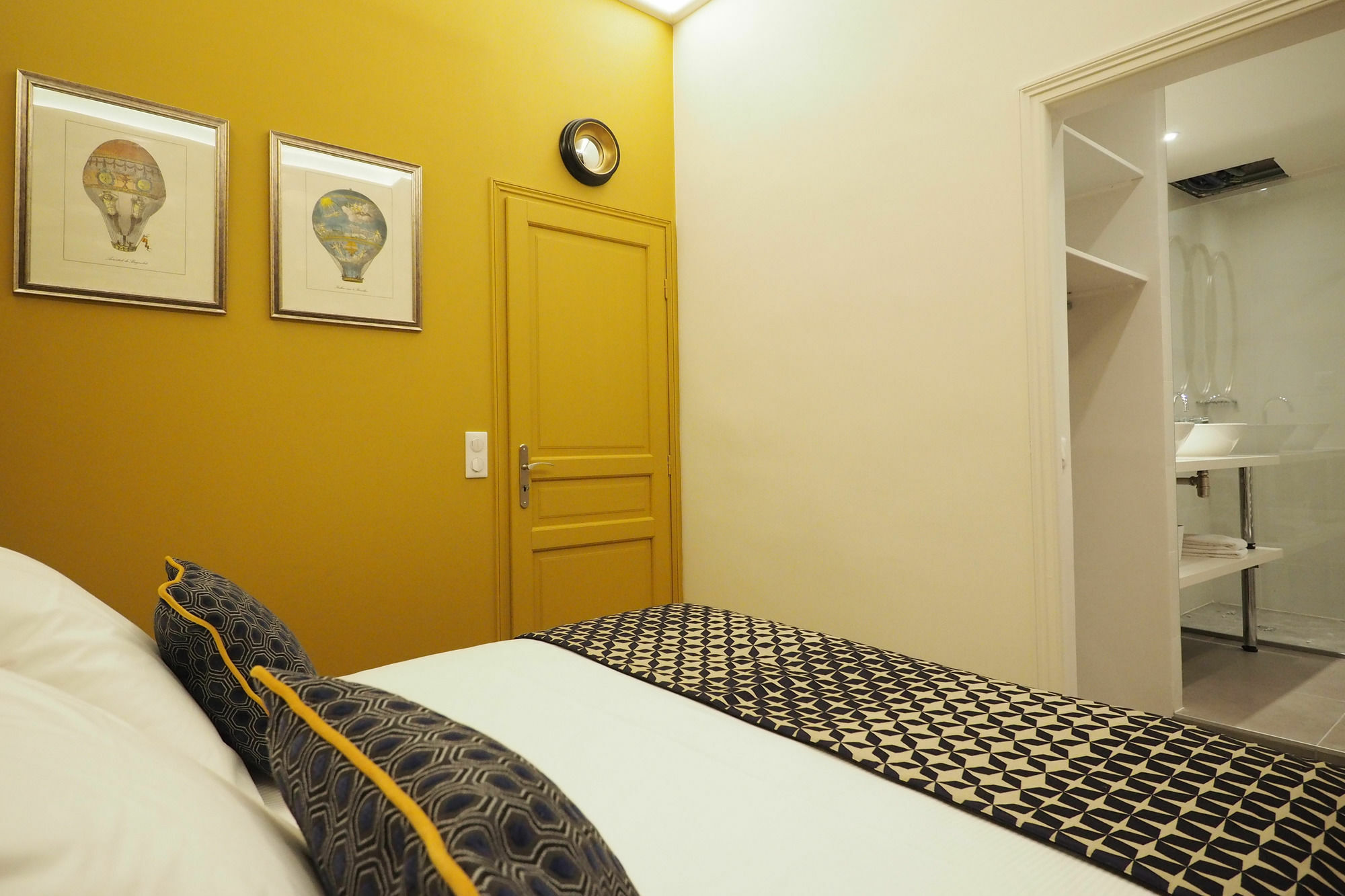 Louvre Opera Design Chicsuites